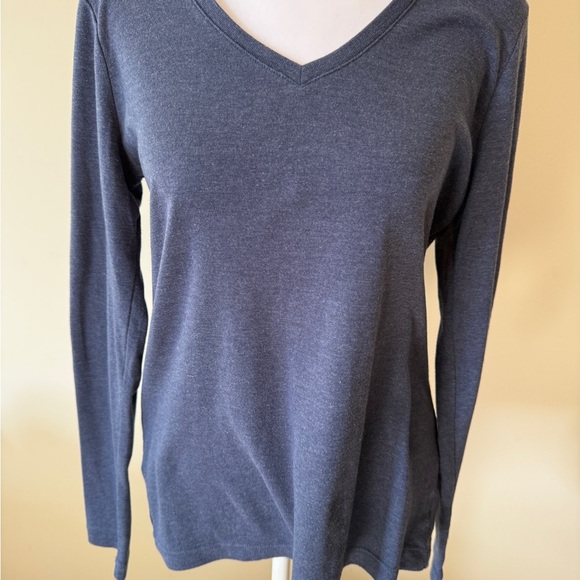 Eddie Bauer women’s set of 4 large shirts - Picture 12 of 15